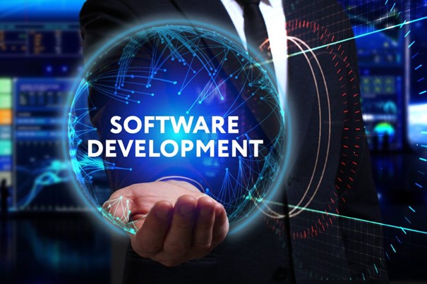 Qu’est-ce que le développement de logiciels : définition, processus et types