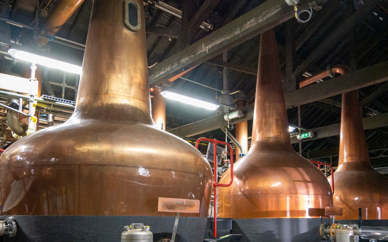 La fabrique du whisky : enquête sur les secrets de sa fabrication